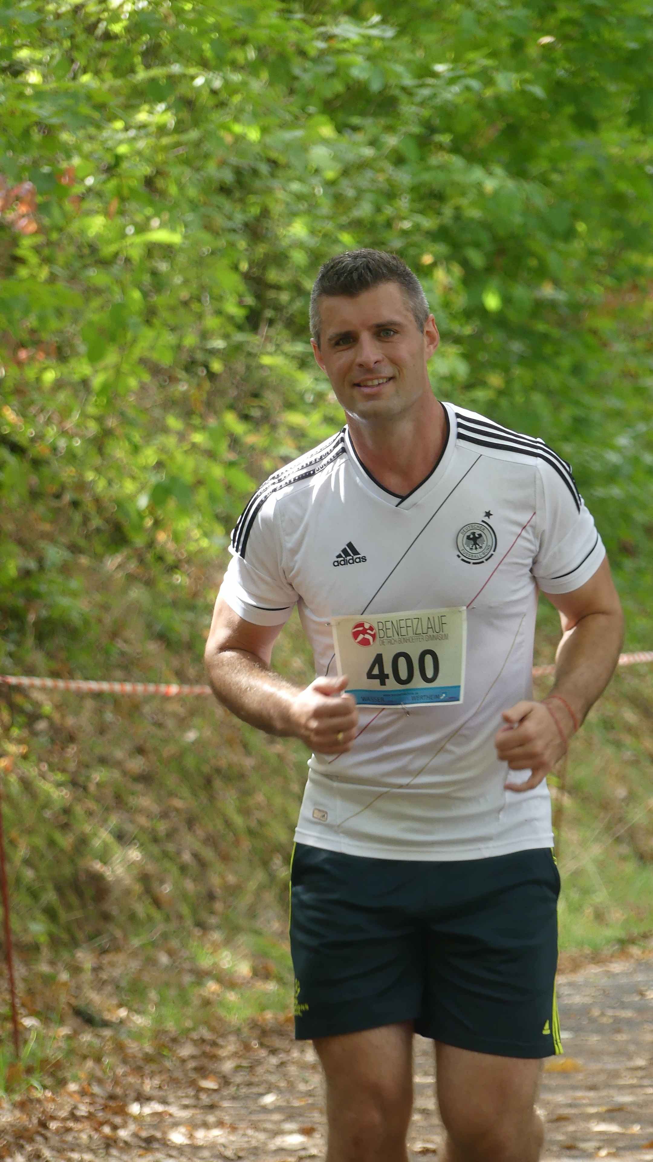 Bild vom 15. Benefizlauf im Jahr 2025. Dies ist das 331. Bild.